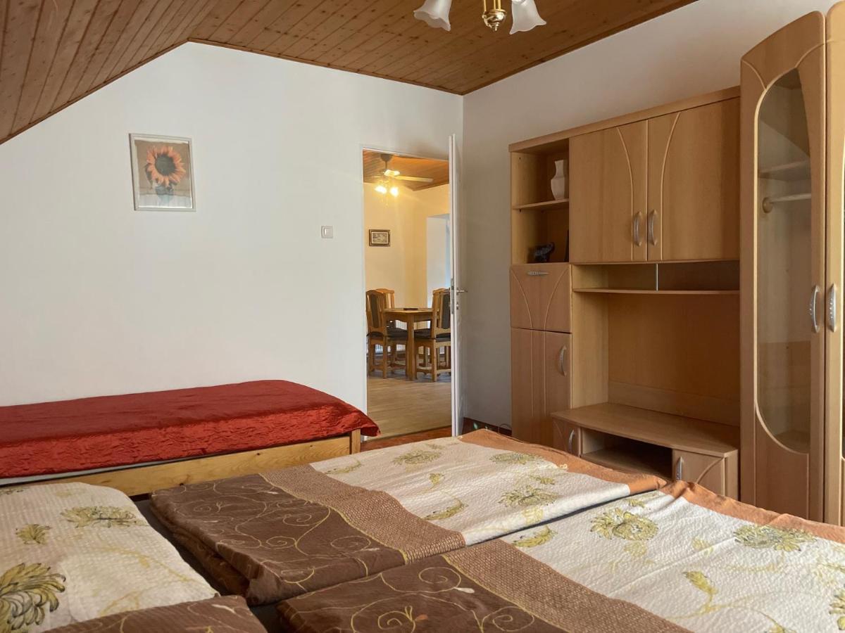 Jasmin Apartman Balatongyorok Exterior foto
