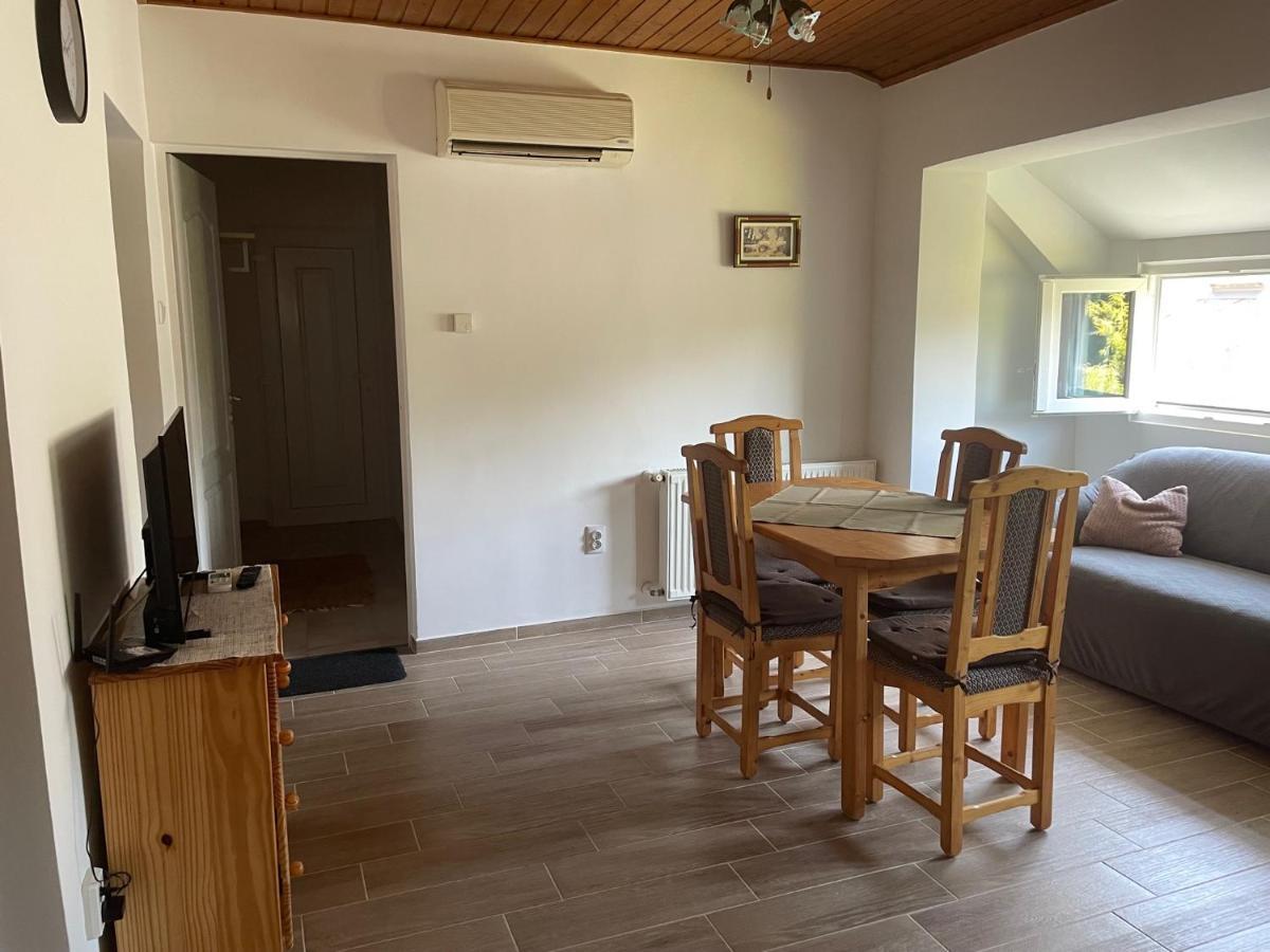 Jasmin Apartman Balatongyorok Exterior foto