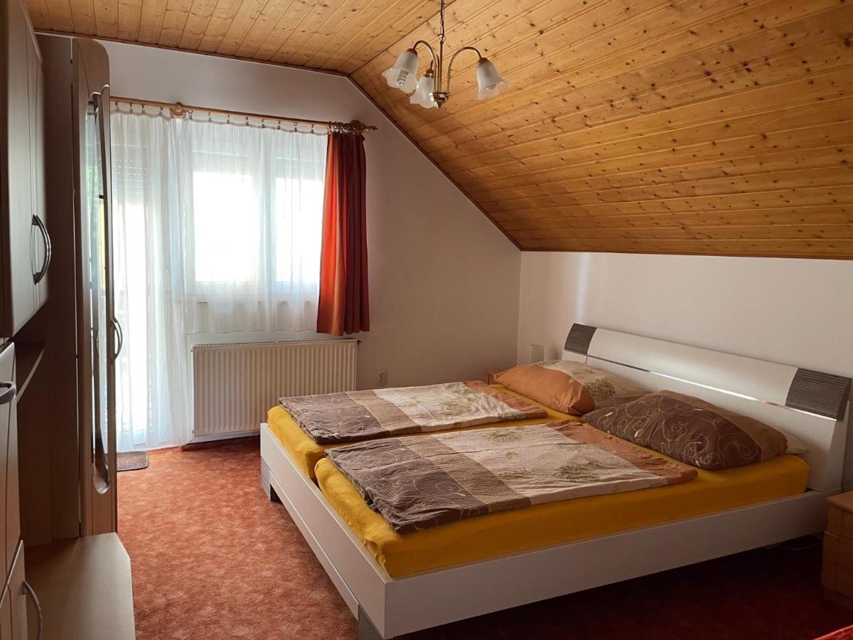 Jasmin Apartman Balatongyorok Exterior foto